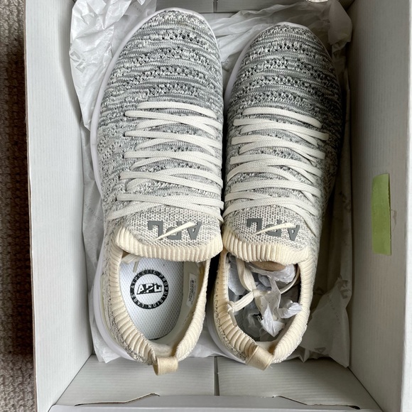 APL: Athletic Propulsion Labs Techloom Wave Sneakers - Picture 10 of 10